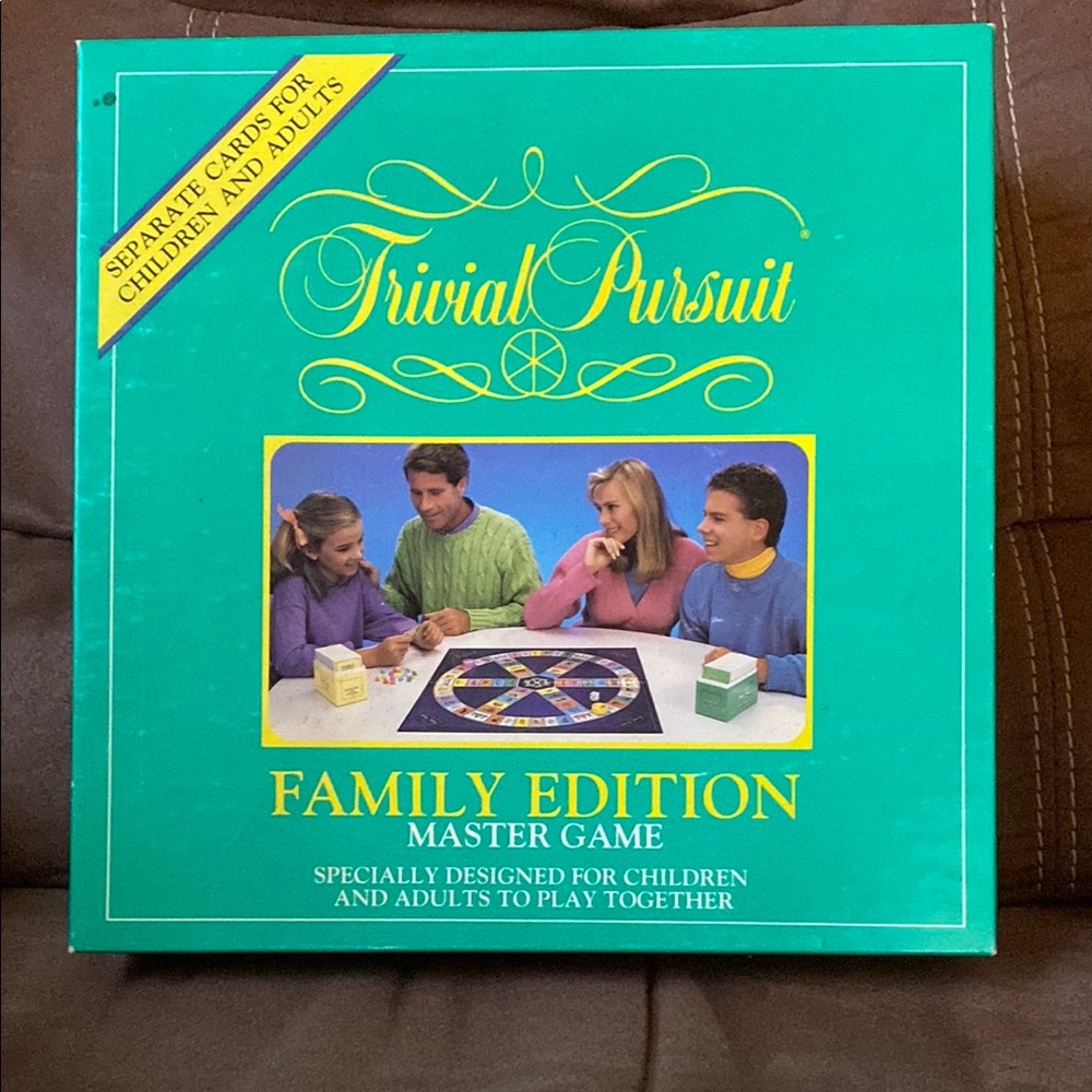 Trivial Pursuit Family Edition Board Game
